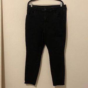 AMERICAN EAGLE DREAM JEAN JEGGING